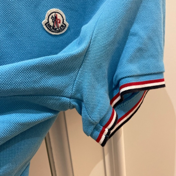 Moncler 3-button polo with striped sky blue trim - Picture 8 of 12